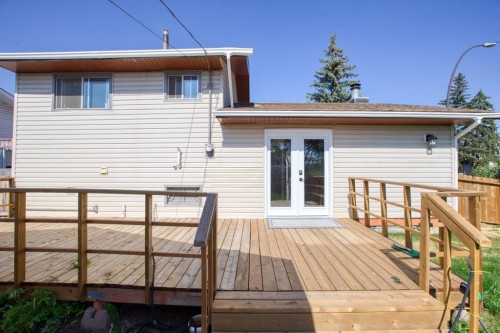 1176 Penrith Crescent Se, Calgary, AB - Outdoor With Deck Patio Veranda With Exterior