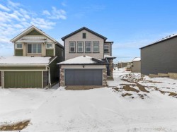 327 Legacy Reach Common SE Calgary, AB T2X 4H1