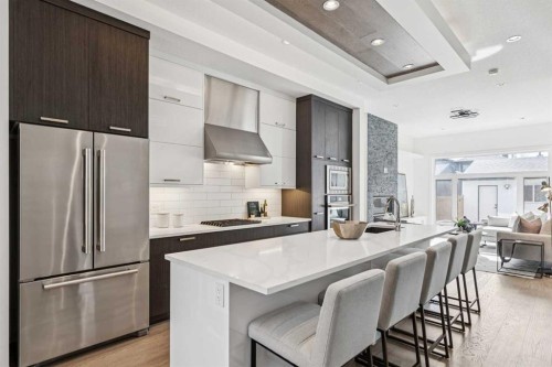 1765 7 Avenue Nw, Calgary, AB - Indoor Photo Showing Kitchen With Upgraded Kitchen