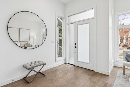 1765 7 Avenue Nw, Calgary, AB - Indoor Photo Showing Other Room