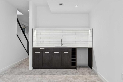 1765 7 Avenue Nw, Calgary, AB - Indoor Photo Showing Other Room