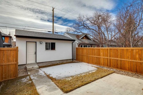 1765 7 Avenue Nw, Calgary, AB - Outdoor