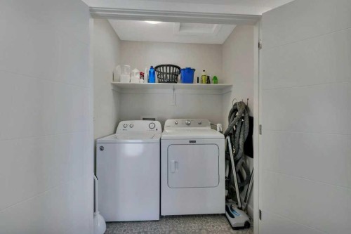 57 Hampton Crescent, Sylvan Lake, AB - Indoor Photo Showing Laundry Room
