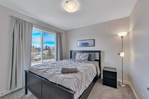 57 Hampton Crescent, Sylvan Lake, AB - Indoor Photo Showing Bedroom