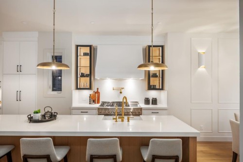 727 15 Street Nw, Calgary, AB - Indoor