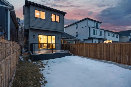 727 15 Street Nw, Calgary, AB - Outdoor With Deck Patio Veranda With Exterior
