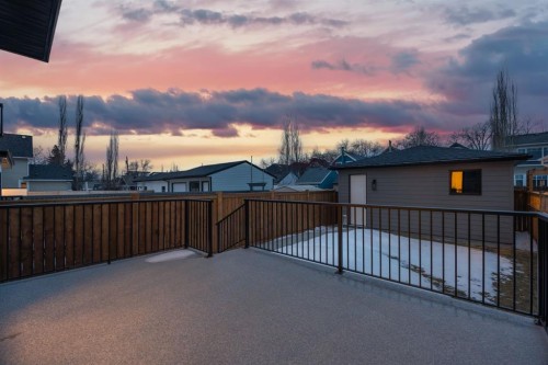 727 15 Street Nw, Calgary, AB - Outdoor