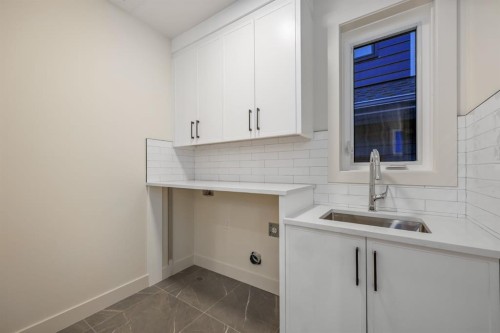 727 15 Street Nw, Calgary, AB - Indoor