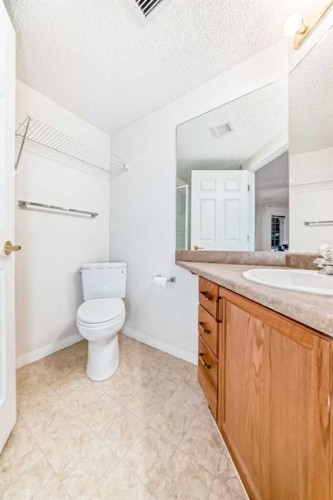 3202 Sienna Park Green Sw, Calgary, AB - Indoor Photo Showing Bathroom
