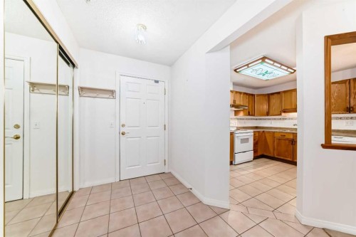 3202 Sienna Park Green Sw, Calgary, AB - Indoor
