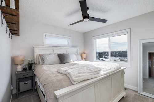 140 Tuscany Summit Square Nw, Calgary, AB - Indoor Photo Showing Bedroom