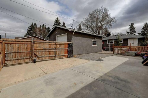 1509 38 Street Se, Calgary, AB - Outdoor