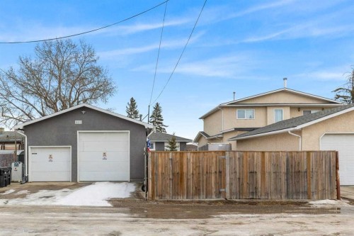 1509 38 Street Se, Calgary, AB - Outdoor