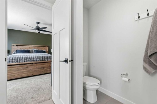 376 Fireside Way, Cochrane, AB - Indoor Photo Showing Bathroom