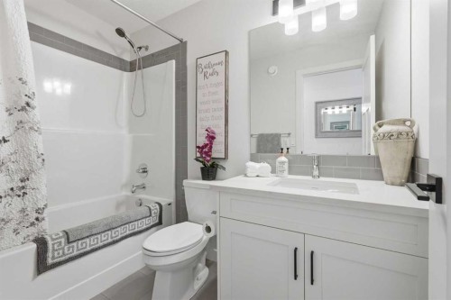 376 Fireside Way, Cochrane, AB - Indoor Photo Showing Bathroom