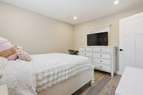 376 Fireside Way, Cochrane, AB - Indoor Photo Showing Bedroom