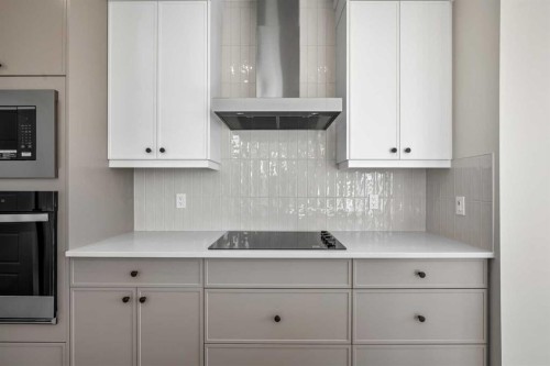 151 Dawson Wharf Mount, Chestermere, AB - Indoor Photo Showing Kitchen