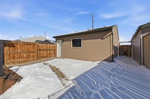 154 Cranford Park Se, Calgary, AB - Outdoor With Exterior