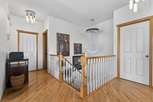 154 Sienna Ridge Landing Sw, Calgary, AB - Indoor Photo Showing Other Room