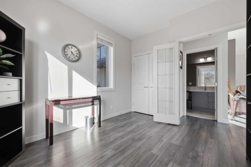 206-910 18 Avenue Sw, Calgary, AB - Indoor Photo Showing Other Room
