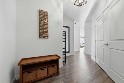 206-910 18 Avenue Sw, Calgary, AB - Indoor Photo Showing Other Room