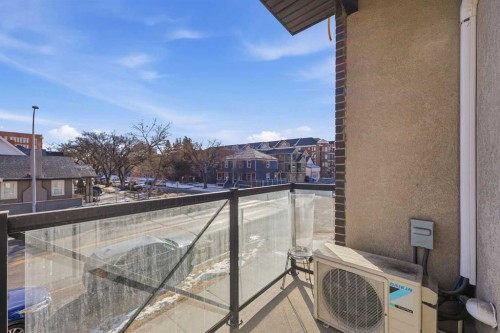 206-910 18 Avenue Sw, Calgary, AB - Outdoor With Balcony