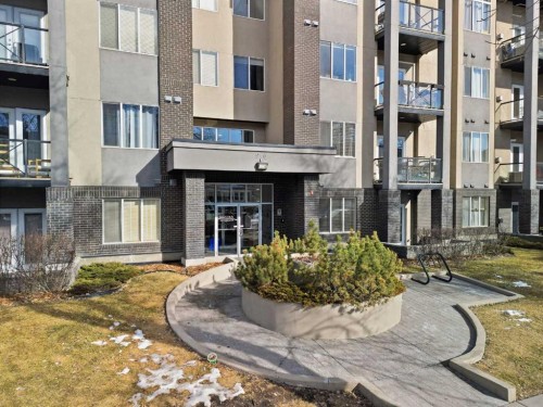 206-910 18 Avenue Sw, Calgary, AB - Outdoor With Balcony With Facade