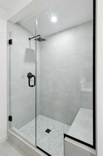 175 Herron Landing Ne, Calgary, AB - Indoor Photo Showing Bathroom