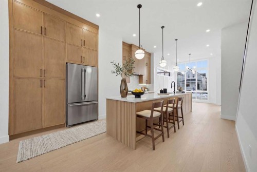 806 23 Avenue Se, Calgary, AB - Indoor