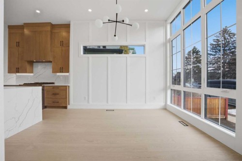 806 23 Avenue Se, Calgary, AB - Indoor Photo Showing Kitchen