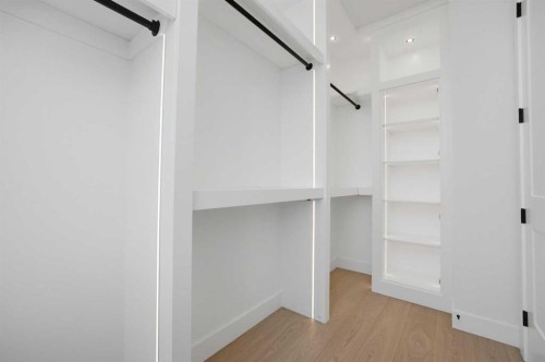 806 23 Avenue Se, Calgary, AB - Indoor