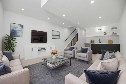 806 23 Avenue Se, Calgary, AB - Indoor Photo Showing Living Room