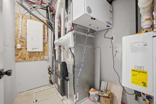 806 23 Avenue Se, Calgary, AB - Indoor Photo Showing Basement