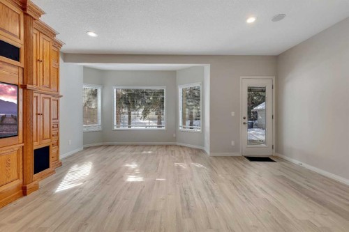 52 Sandstone Ridge Crescent, Okotoks, AB - Indoor Photo Showing Other Room