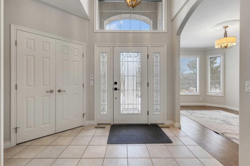 52 Sandstone Ridge Crescent, Okotoks, AB - Indoor Photo Showing Other Room