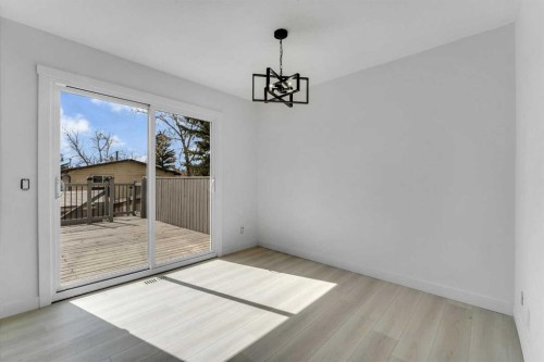 62 Deer Ridge Way Se, Calgary, AB - Indoor Photo Showing Other Room