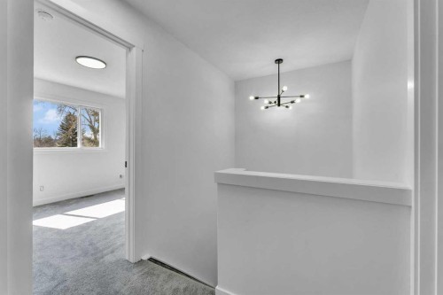 62 Deer Ridge Way Se, Calgary, AB - Indoor Photo Showing Other Room
