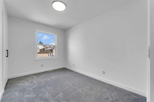 62 Deer Ridge Way Se, Calgary, AB - Indoor Photo Showing Other Room