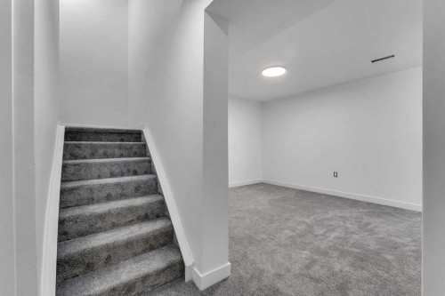 62 Deer Ridge Way Se, Calgary, AB - Indoor Photo Showing Other Room
