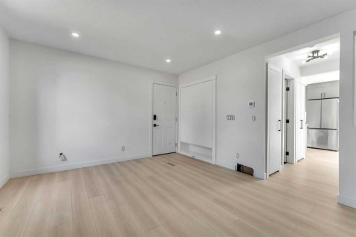 62 Deer Ridge Way Se, Calgary, AB - Indoor Photo Showing Other Room