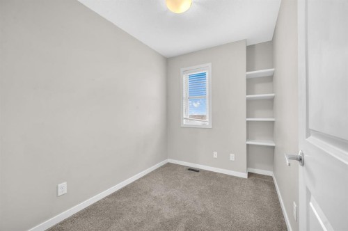 50 Copperstone Common Se, Calgary, AB 