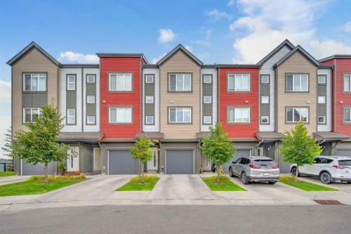 50 Copperstone Common Se, Calgary, AB 