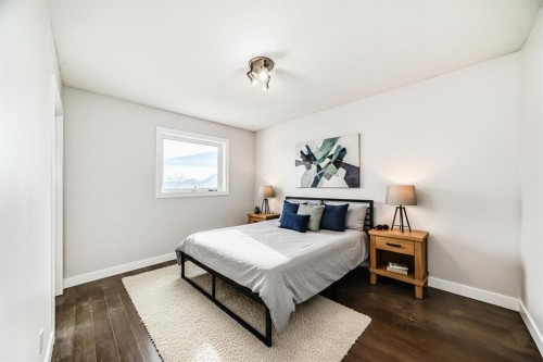 57 Cimarron Meadows Crescent, Okotoks, AB - Indoor Photo Showing Bedroom