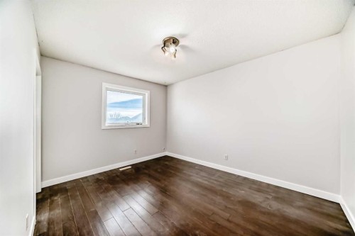 57 Cimarron Meadows Crescent, Okotoks, AB - Indoor Photo Showing Other Room