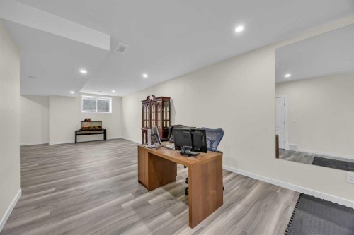 76 Edith Mews Nw, Calgary, AB - Indoor