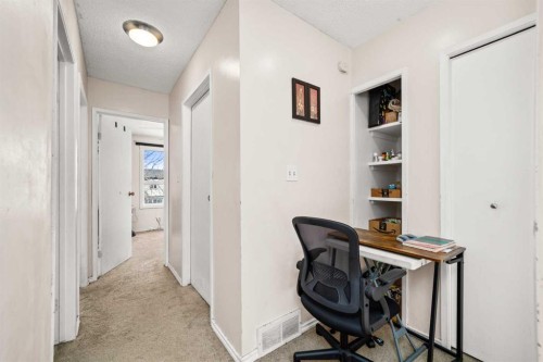 124 Berkley Way Nw, Calgary, AB - Indoor Photo Showing Office