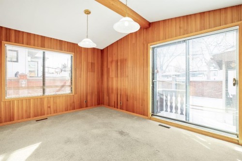 47 Montrose Crescent Ne, Calgary, AB - Indoor Photo Showing Other Room