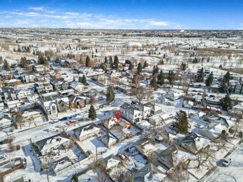 47 Montrose Crescent Ne, Calgary, AB - Outdoor With View