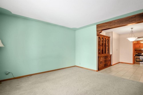 47 Montrose Crescent Ne, Calgary, AB - Indoor Photo Showing Other Room