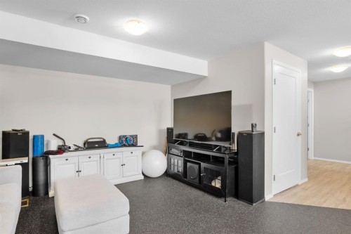 2314 19 Avenue, Bowden, AB - Indoor